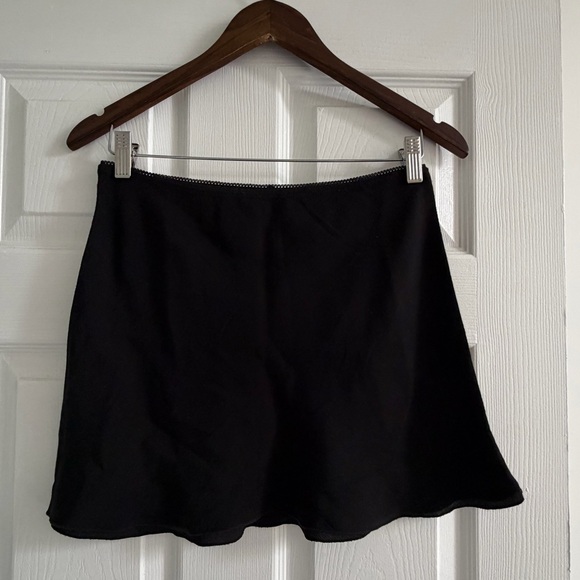 Brandy Melville Skirt - Picture 4 of 4